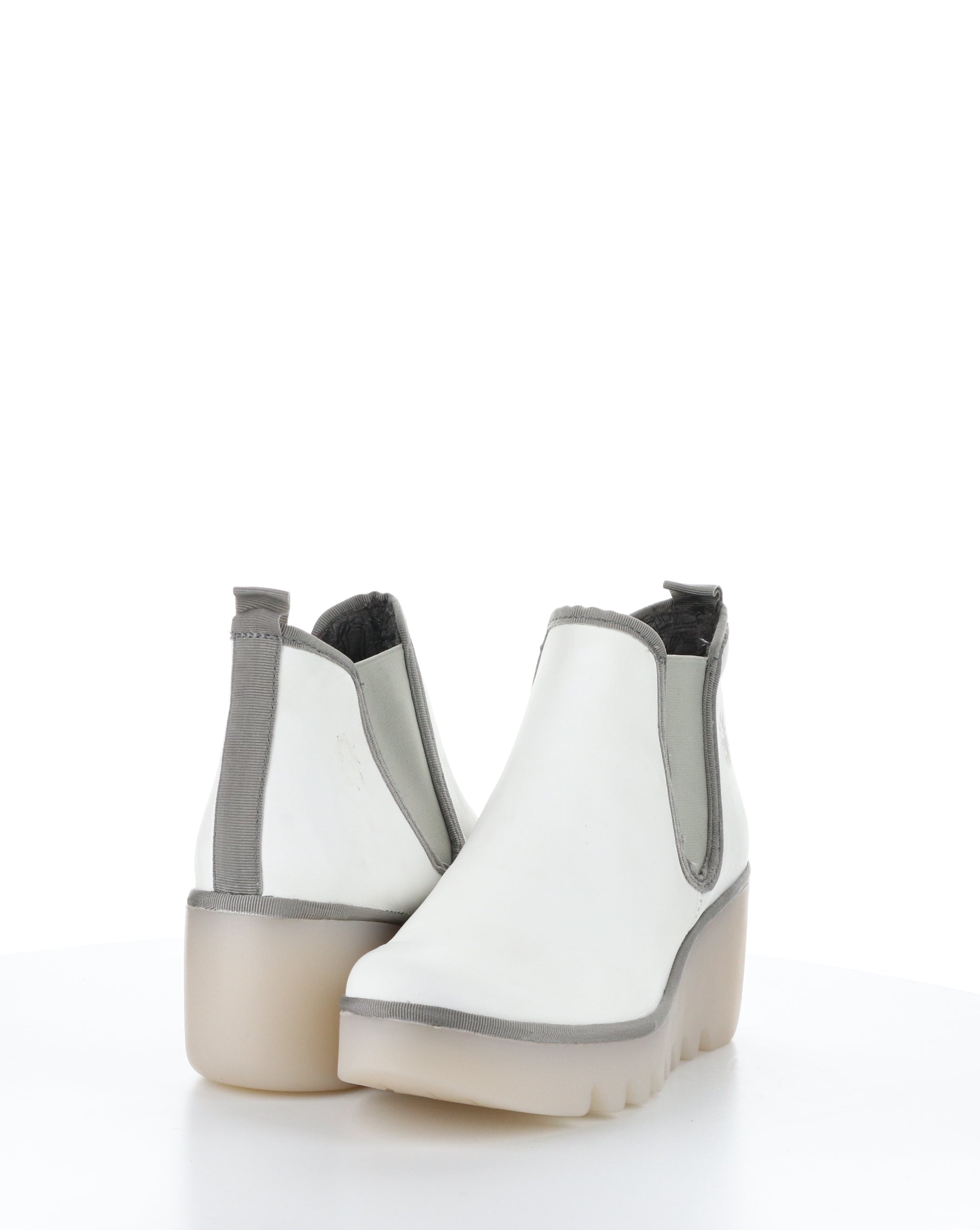 BYNE349FLY 011 WHITE Elasticated Boots