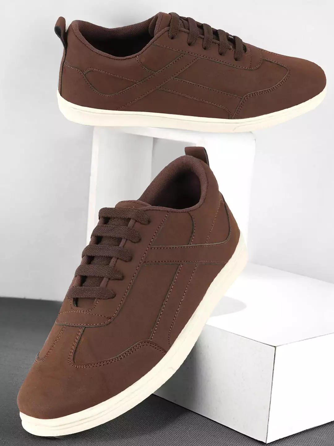 Men Brown Trendy Fashion Classic Super Light Speedy Runs Anti Skid Lace Up Sneakers Shoes