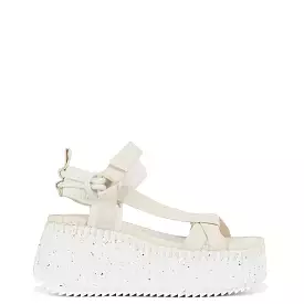 Nama Flatform Sandal, Pearly