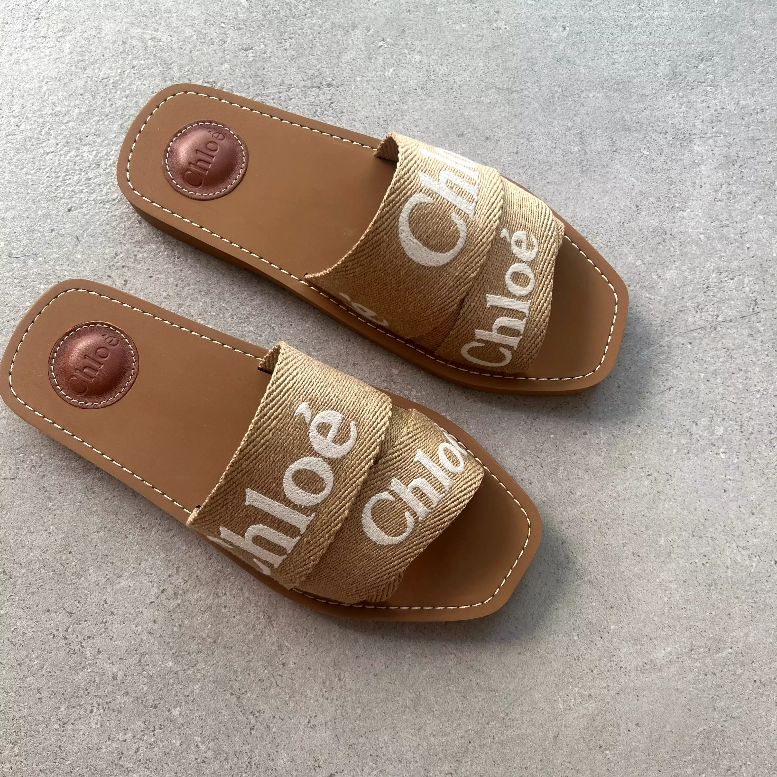 Woody Embroidered Logo Slide, Desert Beige